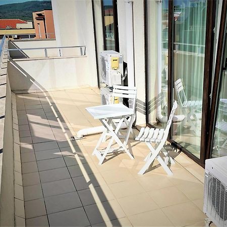 Apartments Stamopolu Lux With Pool View Primorsko Exterior photo